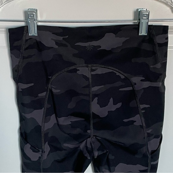 Athleta Ultimate Stash Pocket 7/8 Tight Camouflage Black Gray - 29976 - Picture 9 of 16